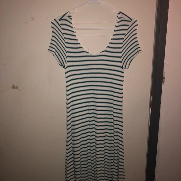 Striped Maxi Dress - Picture 4 of 4